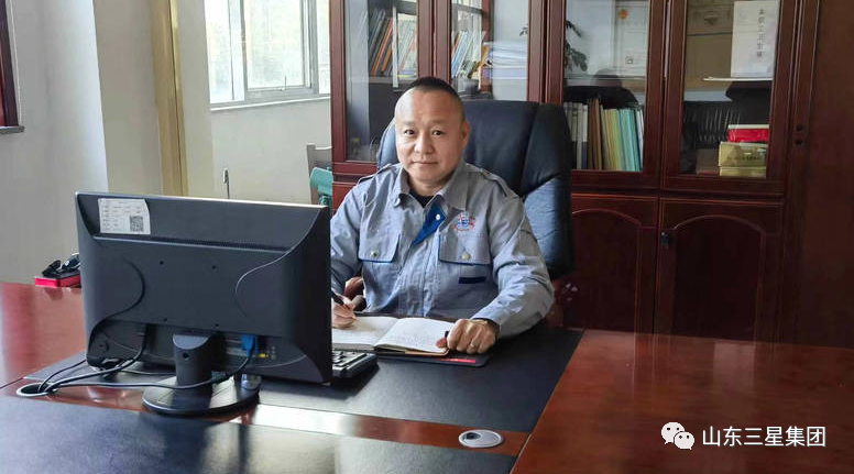 鄭壯：眼中有光笑生輝 腳下有力勇?lián)? class=