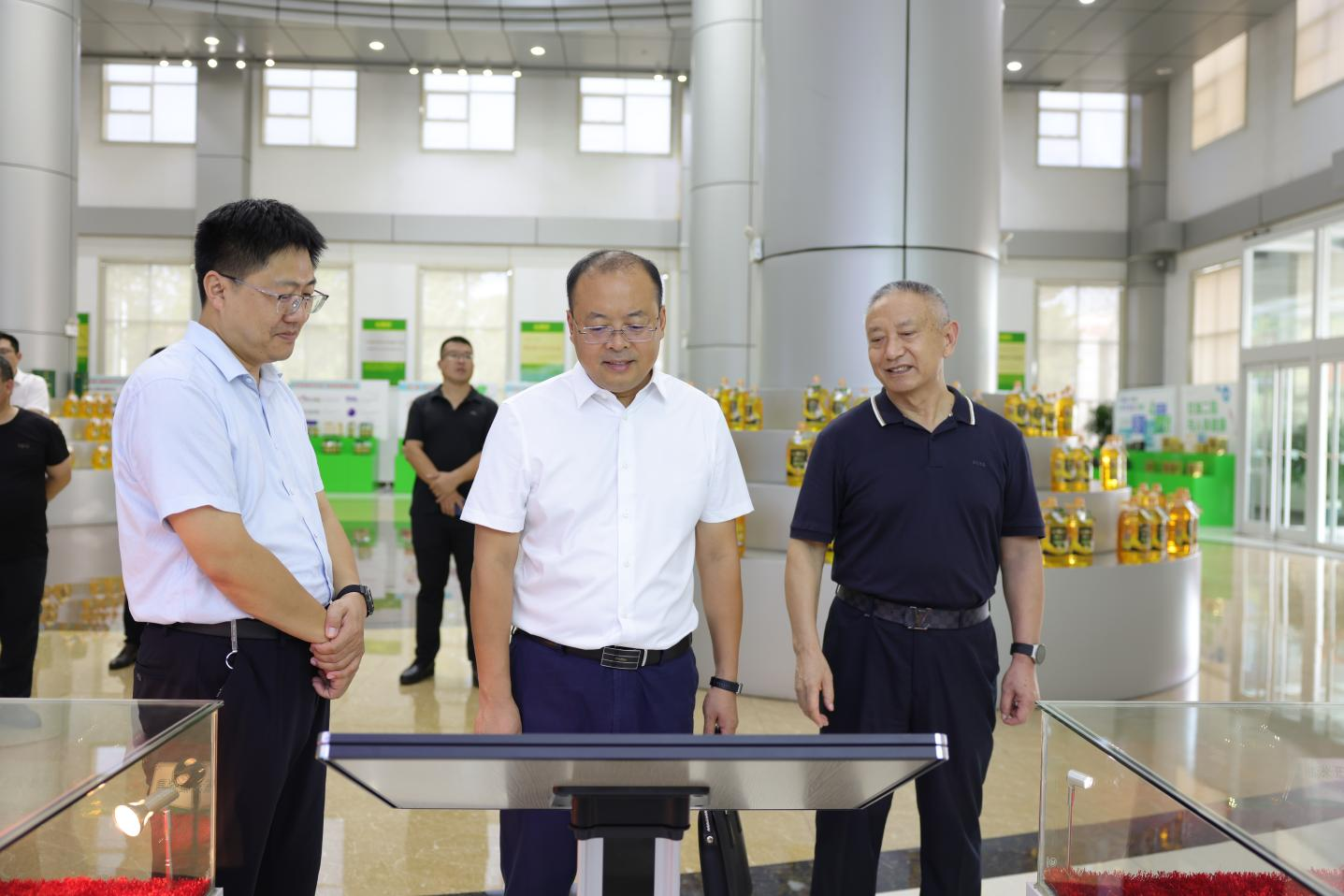 鄒平市委常委、副市長提名人選王強帶隊來山東三星集團調(diào)研