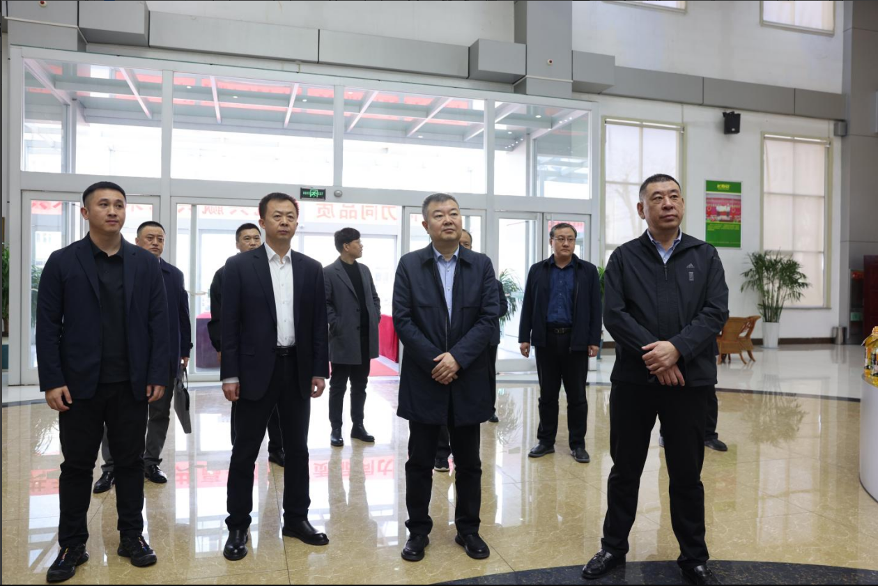 遼寧省營(yíng)口市發(fā)展和改革委一行來(lái)山東三星集團(tuán)參觀考察