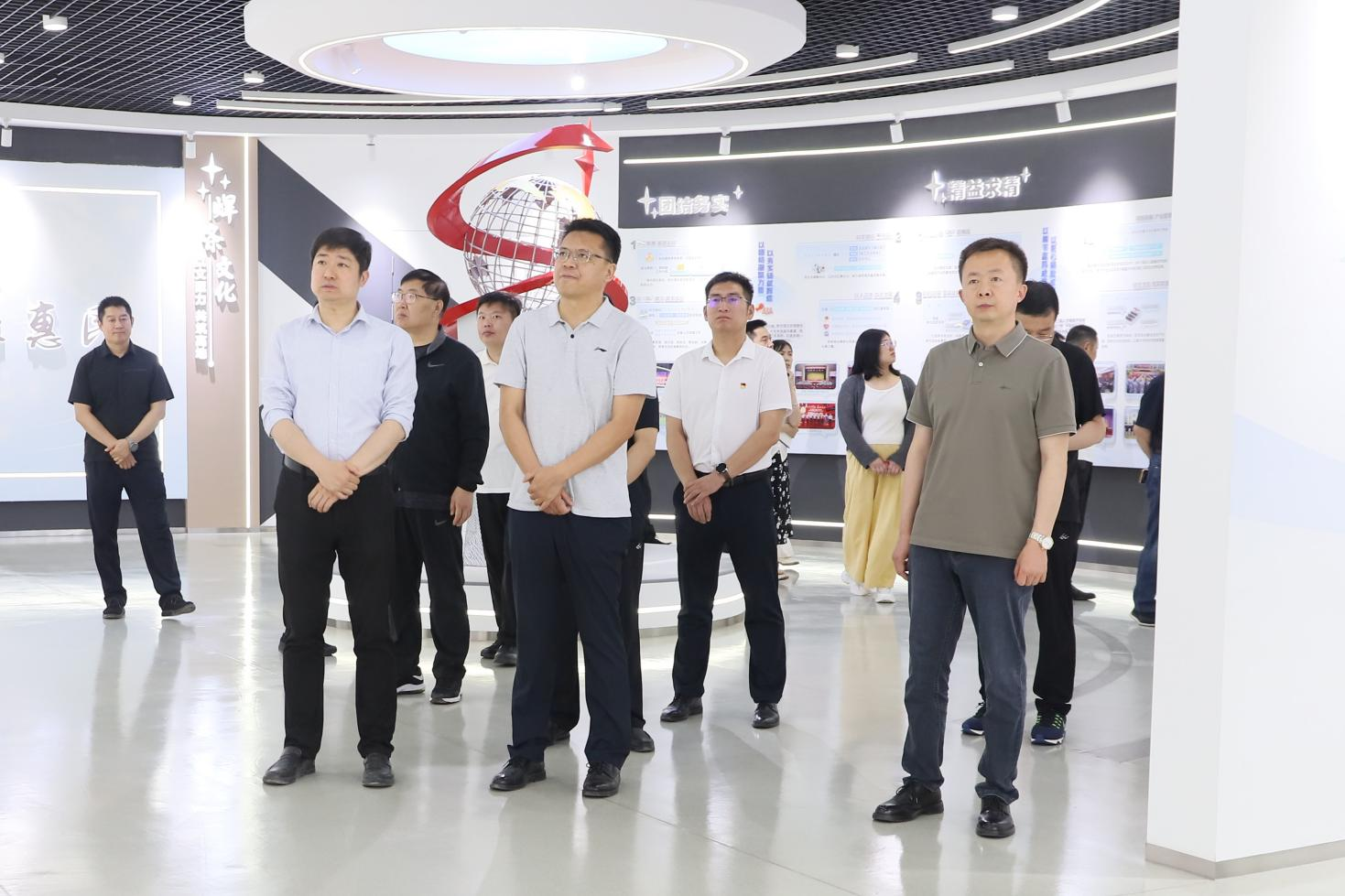 鄒平市政協(xié)第七功能型黨支部來(lái)山東三星集團(tuán)開展主題黨日活動(dòng)