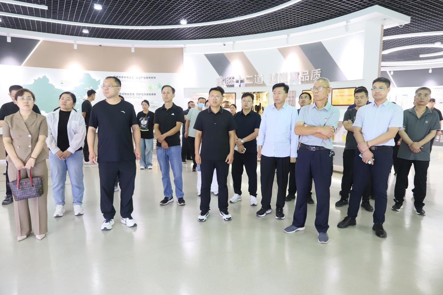 鄒平市新興領(lǐng)域黨組織書記、黨務(wù)工作者能力提升培訓(xùn)班來山東三星集團觀摩學(xué)習(xí)