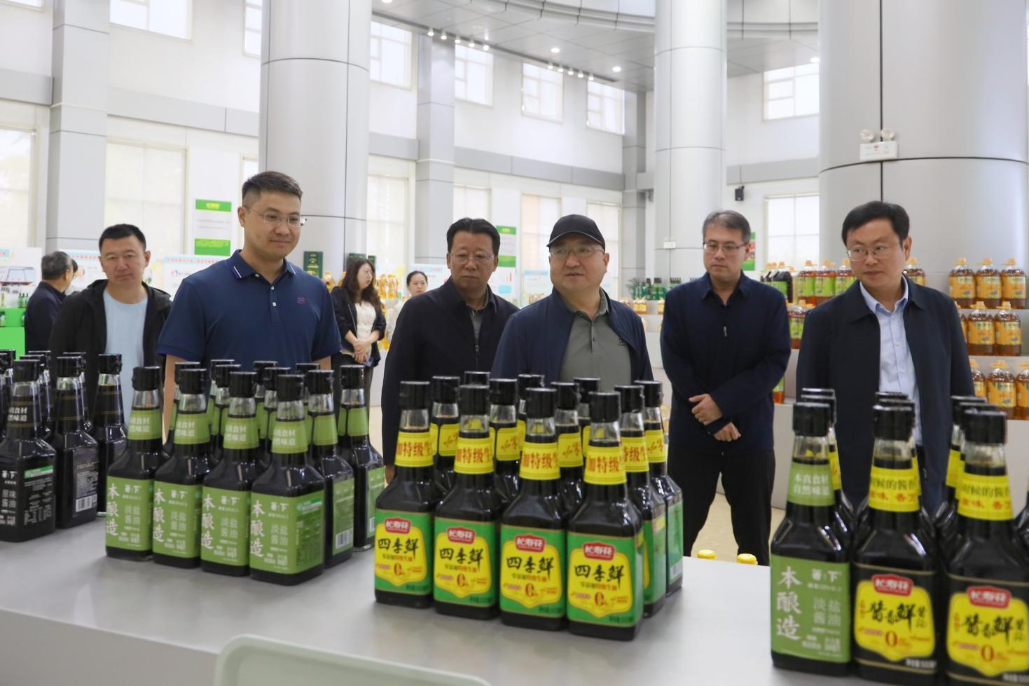 甘肅省金昌市糧食和物資儲(chǔ)備局考察組來(lái)山東三星集團(tuán)考察