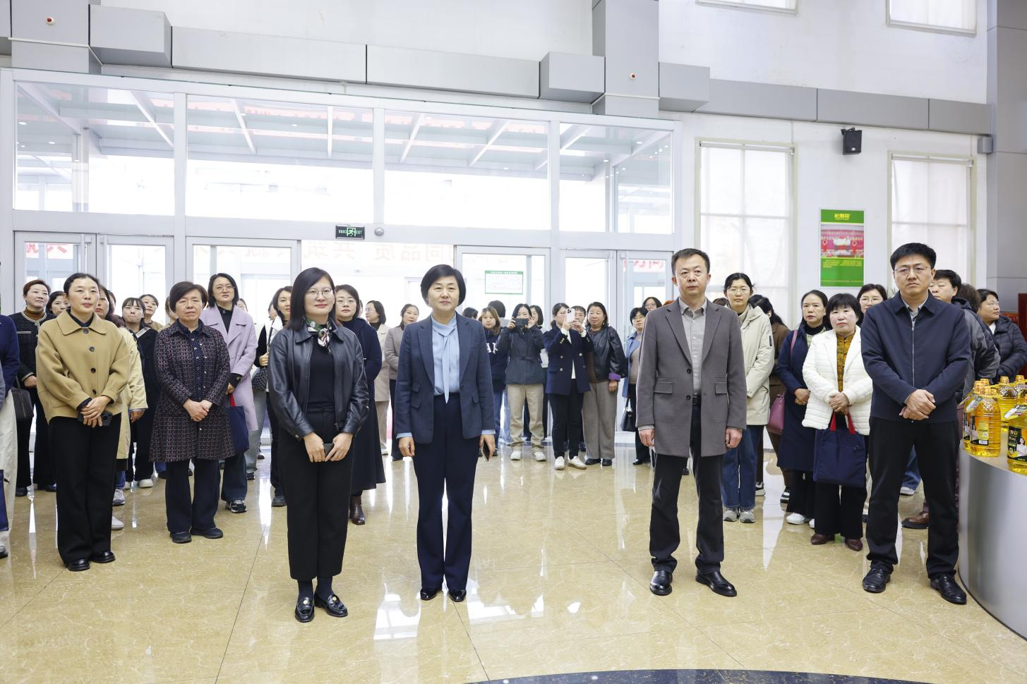 章丘區(qū)優(yōu)秀女干部代表暨女性后備人才代表培訓(xùn)班來山東三星集團參觀學(xué)習(xí)