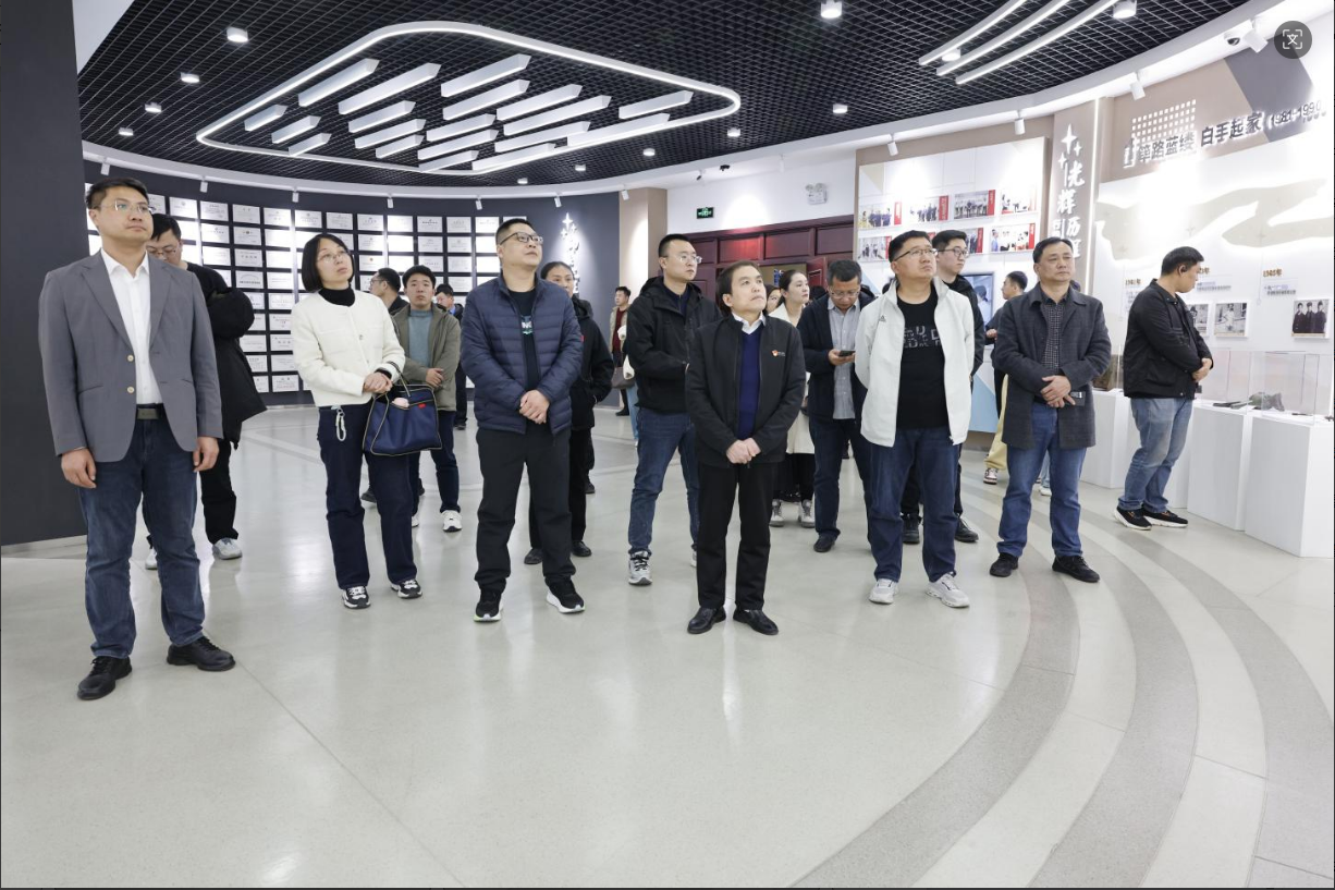 濱州市新興領(lǐng)域黨務(wù)工作者培訓(xùn)班來山東三星集團參觀交流