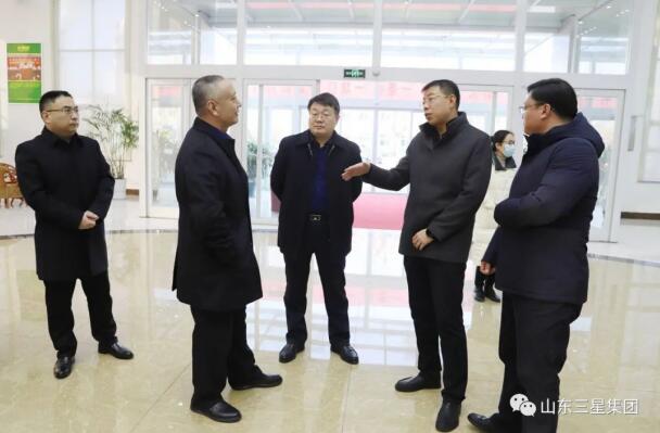 鄒平市委常委、統(tǒng)戰(zhàn)部部長(zhǎng)王欣來山東三星集團(tuán)參觀調(diào)研