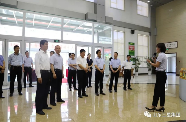德州市政協(xié)黨組成員、副主席才玉璞來山東三星集團(tuán)參觀調(diào)研